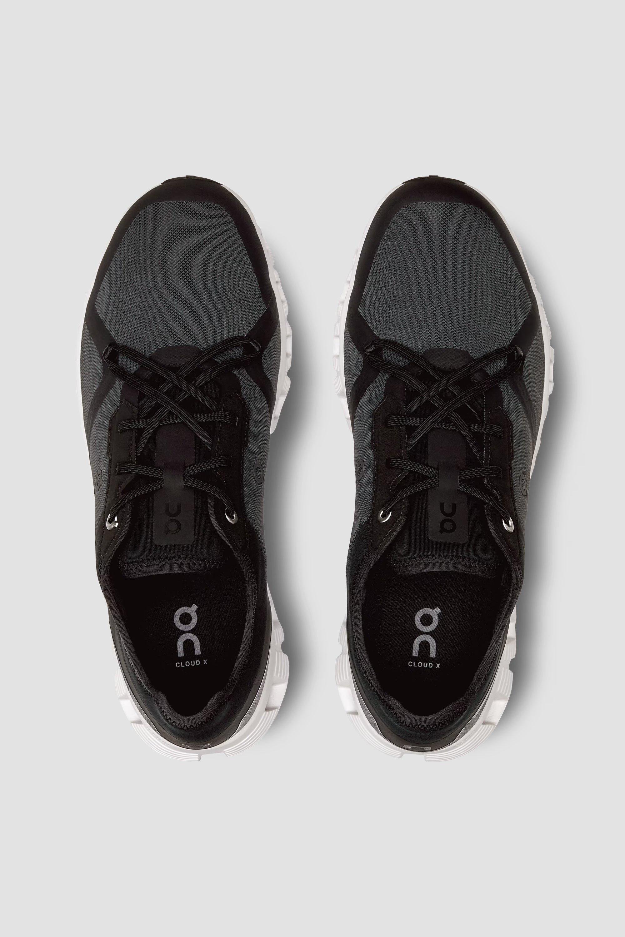 ON | Men's Cloud X 3 AD in Black/White