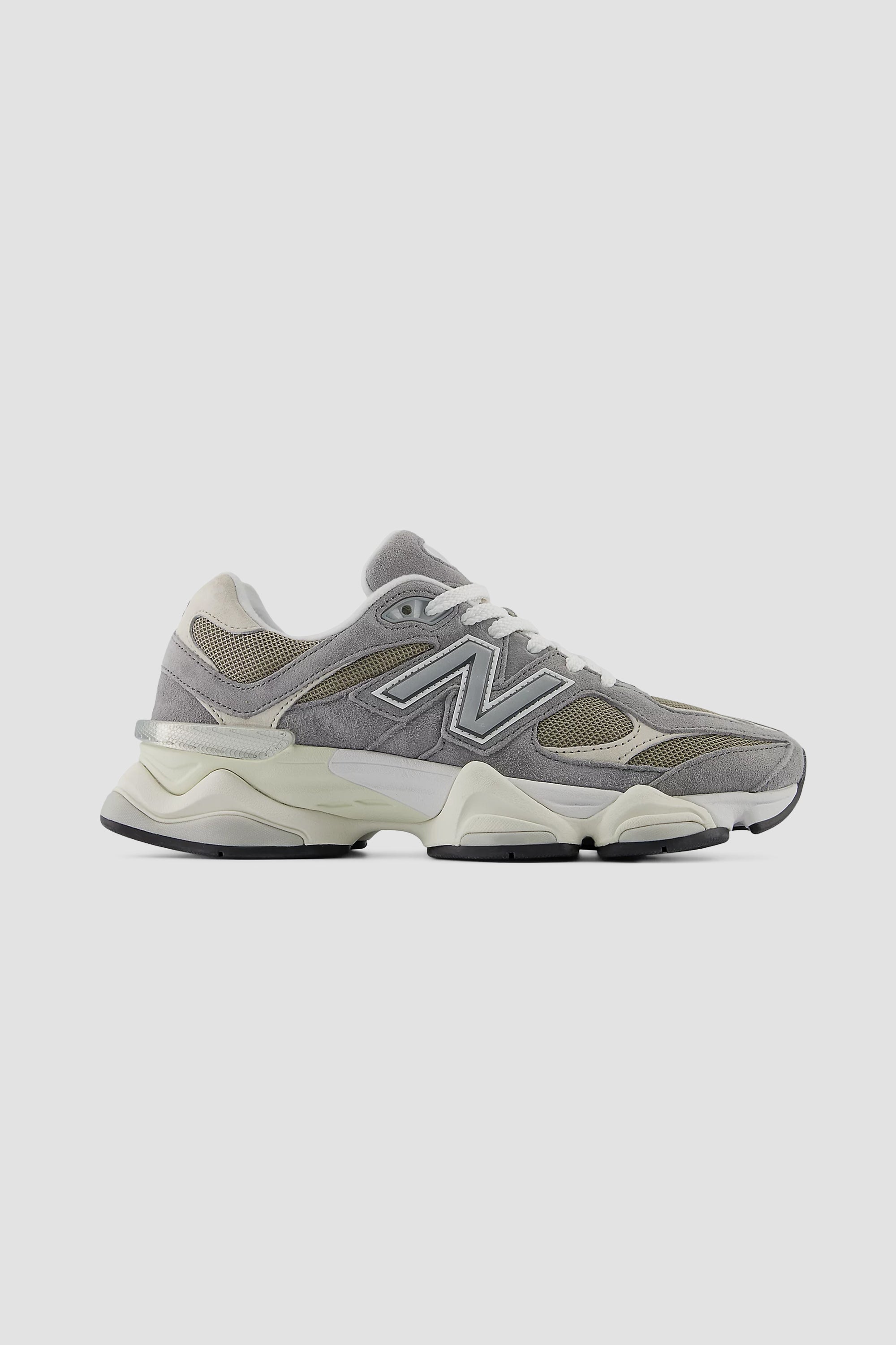 New Balance Unisex 9060 Sneaker in Slate Grey with Arid Stone and Timberwolf