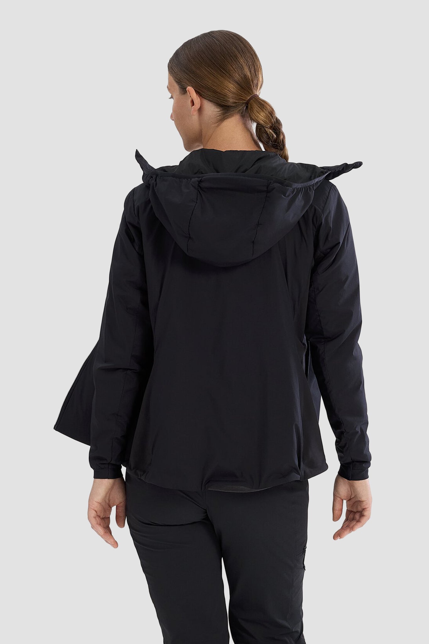 Arc'teryx Women's Atom Hoody in Black