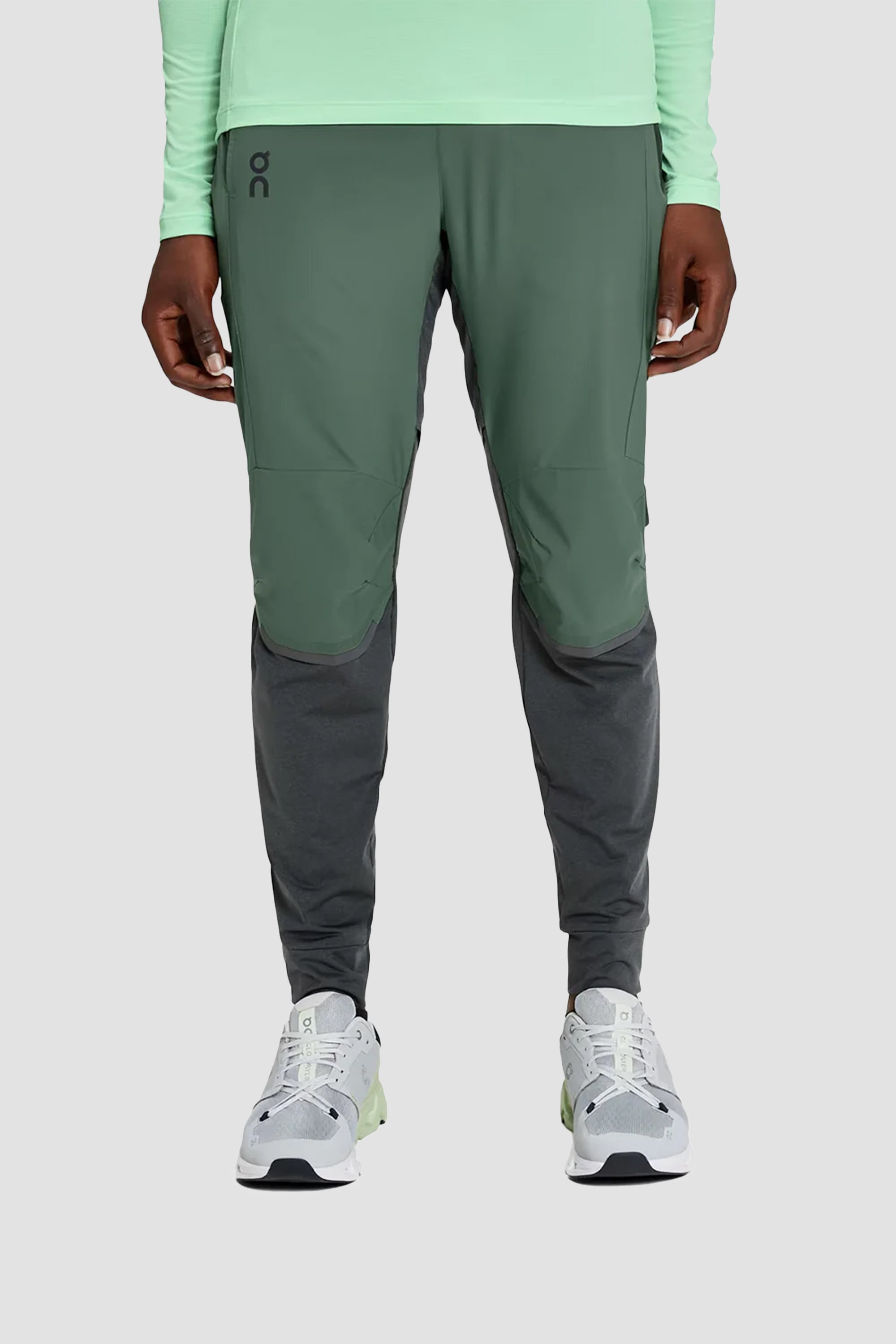 ON | Men's Running Pants in Ivy/Shadow