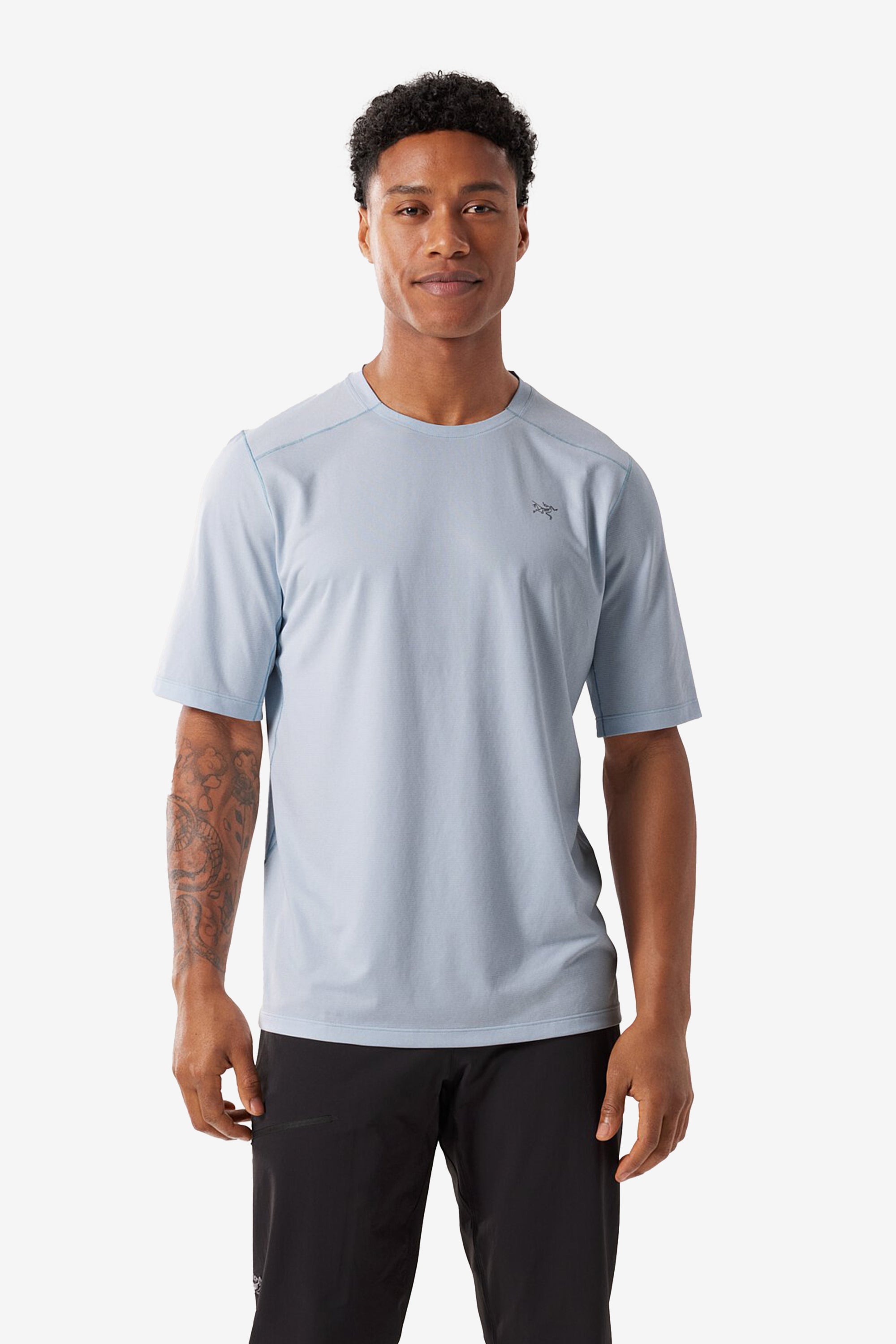 Arc'teryx Men's Cormac Crew Neck SS Shirt in Daybreak Heather ...