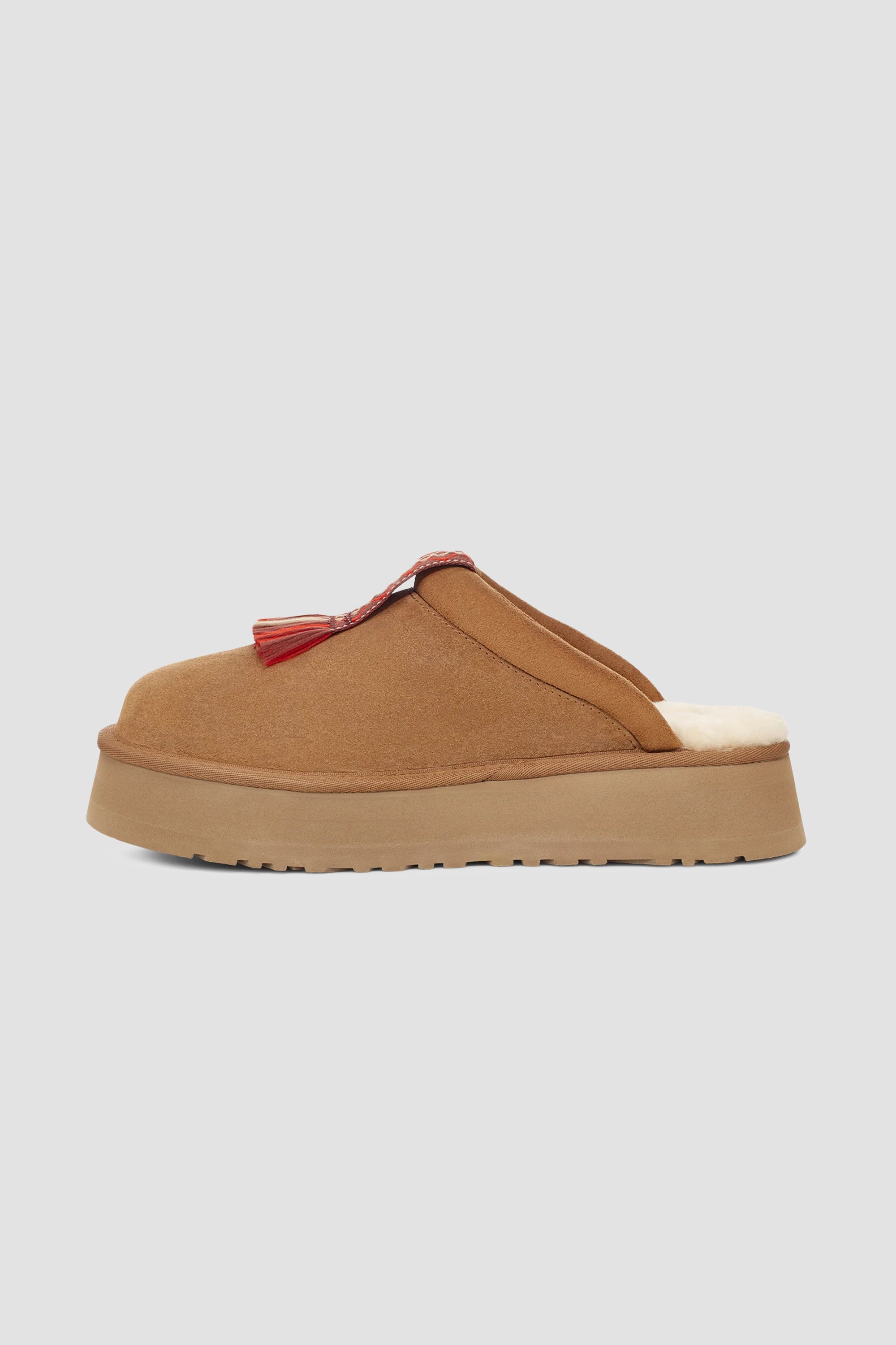 UGG Women's Tazzle in Chestnut