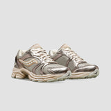 Saucony Women's Progrid Triumph 4 Premium Sneaker in Champagne