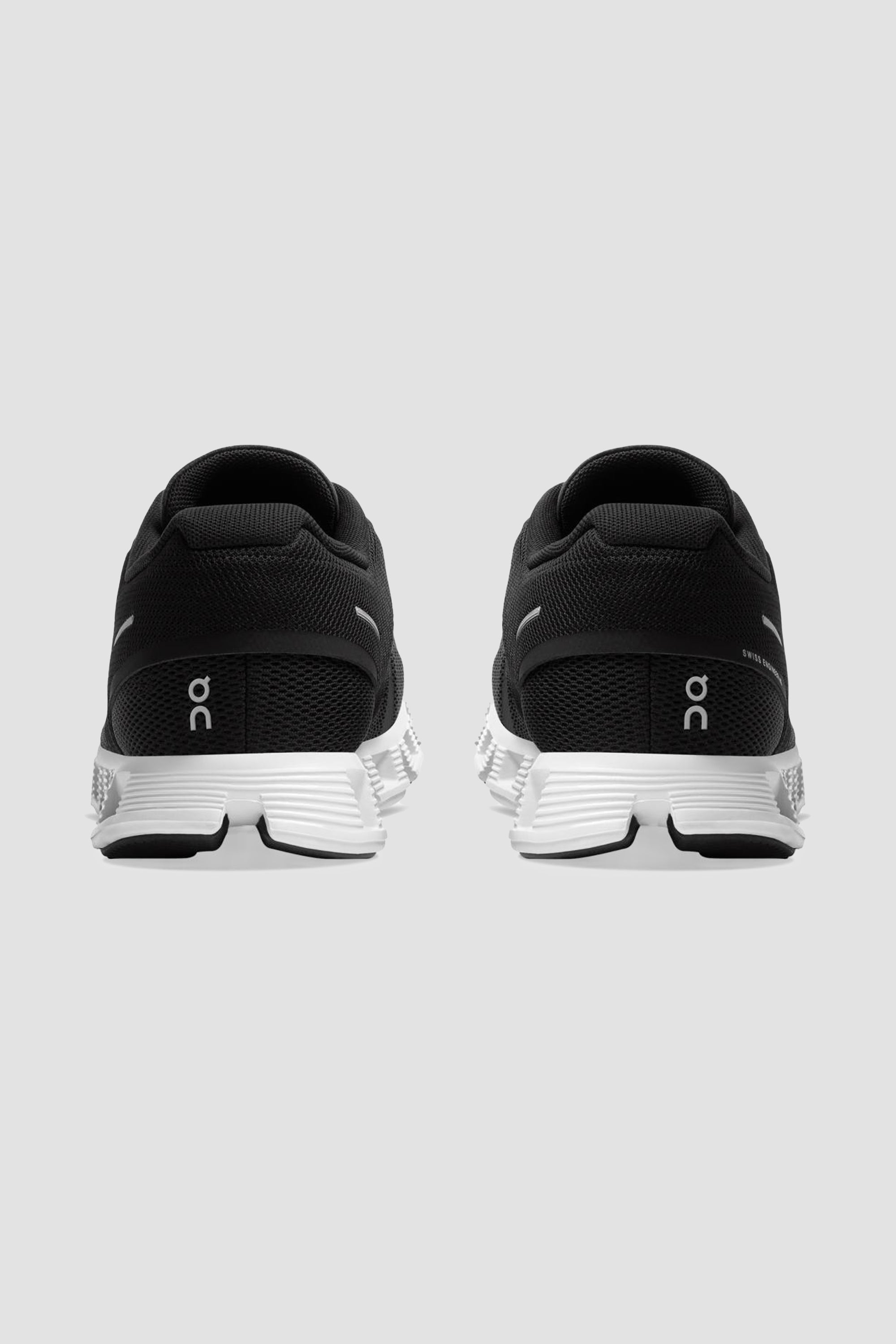 ON | Women's Cloud 5 in Black/White