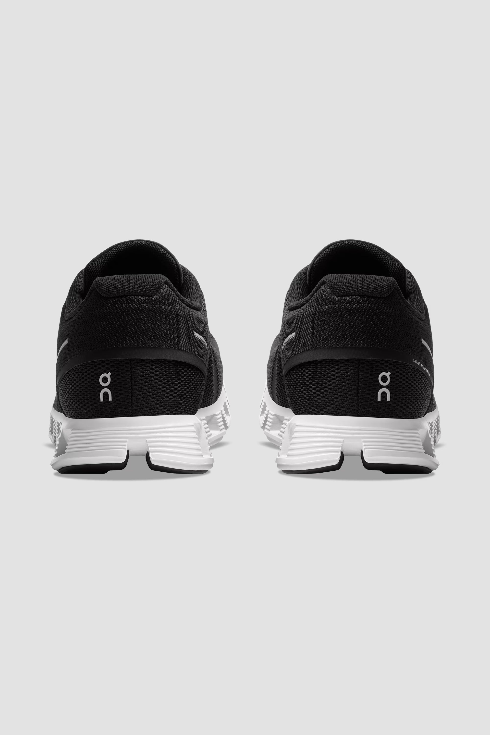 ON | Men's Cloud 5 in Black/White