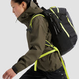 Arc'teryx Unisex Mantis 26 Backpack in Black/Euphoria