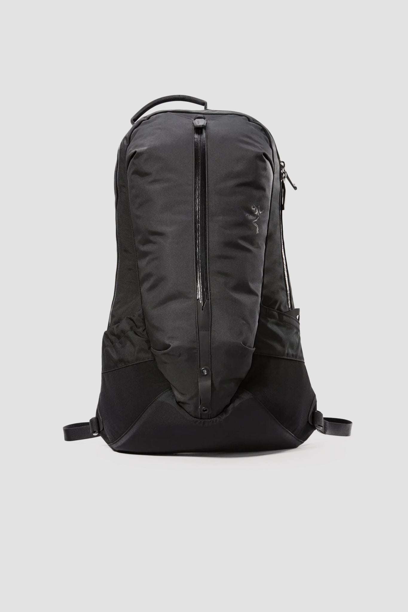 Arc'teryx Arro 22 Backpack in Black II