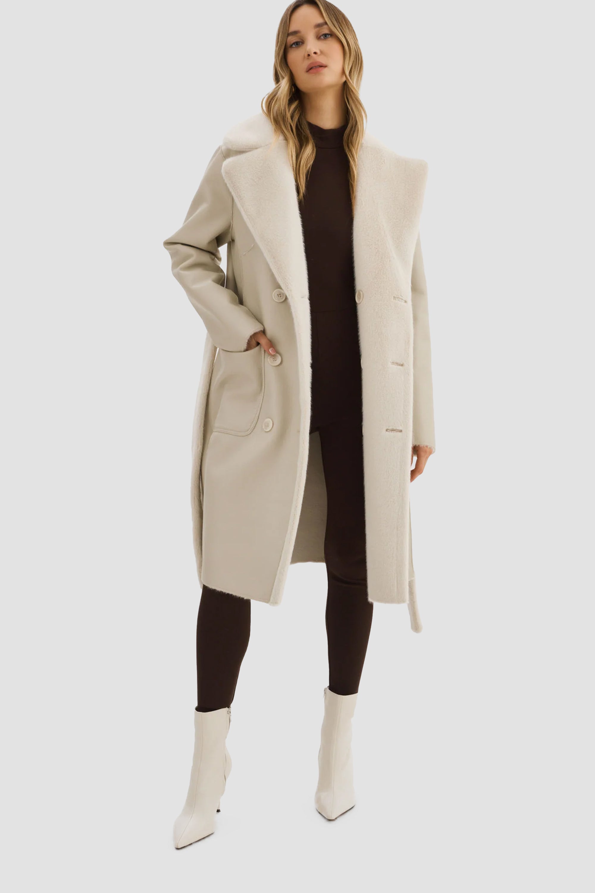 LAMARQUE Women's Abigail Faux Shearling Reversible Coat